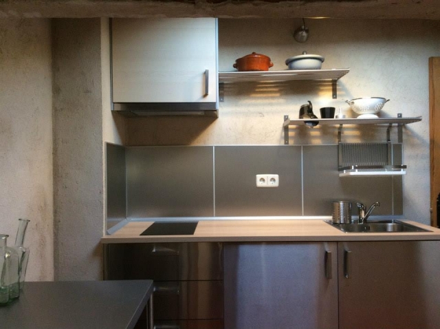 Cocina con todo el menaje necesario