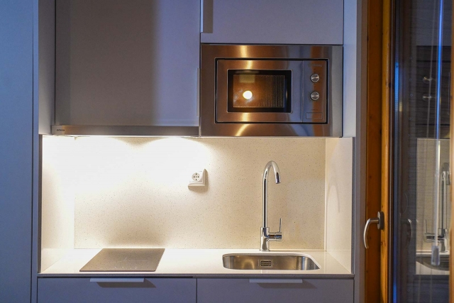 Alban cocina con encimera