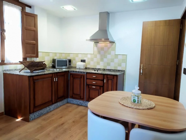 Carujo Cocina con mesa