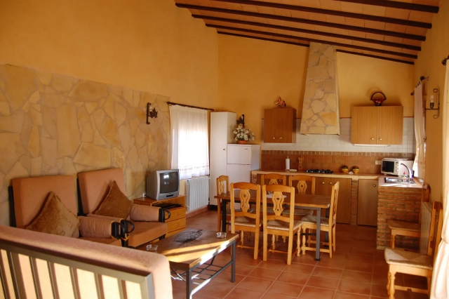Sala amplia con cocina