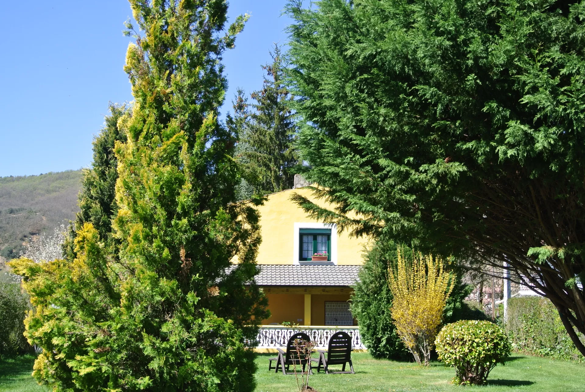 La Casa Amarilla