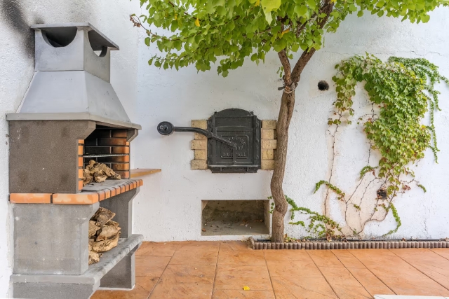  exterior con barbacoa