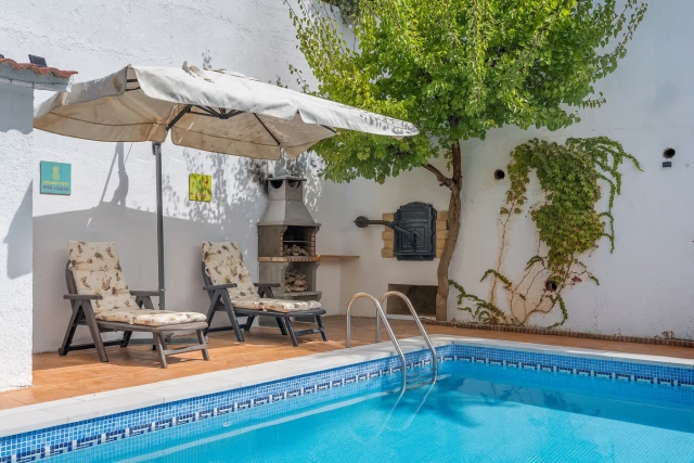 Amplio exterior y barbacoa