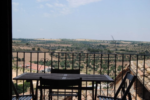Balcon amueblado con vistas al entorno