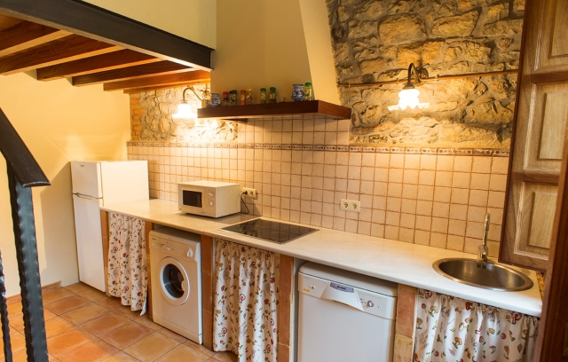 Cocina con electrodomesticos