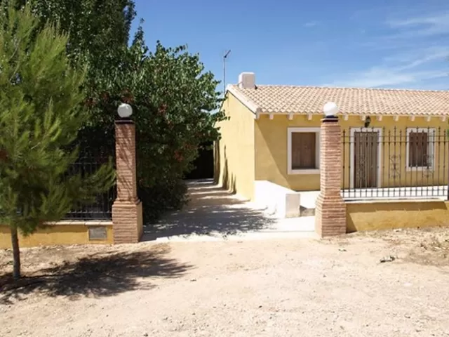 Cortijo Villa Rosa. La Parra