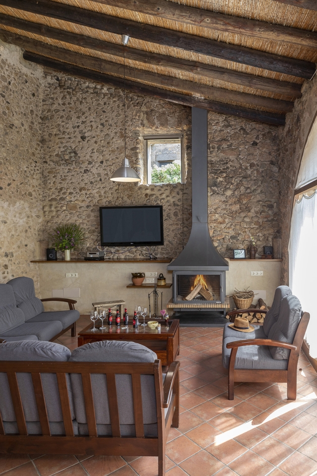 Can Marisch- Casa rural Les Arcades 