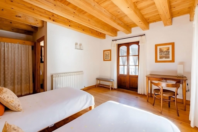 Dormitorio doble amplio 