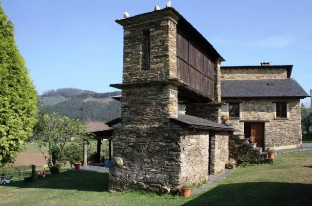 A Cabanela - Casa Carballeira 