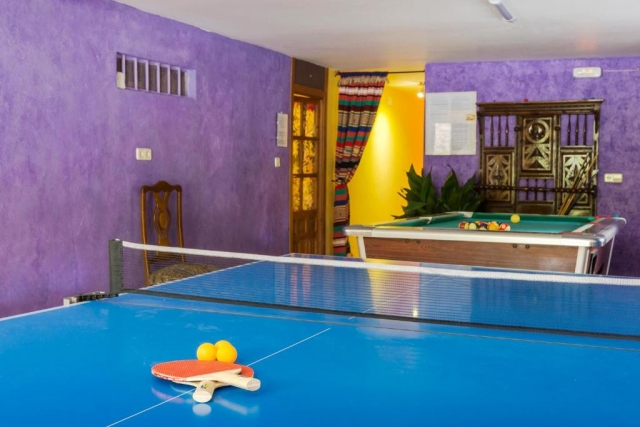 Sala con billar y vista 