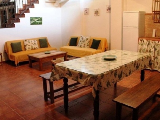 Comedor junto a la cocina de la vivienda