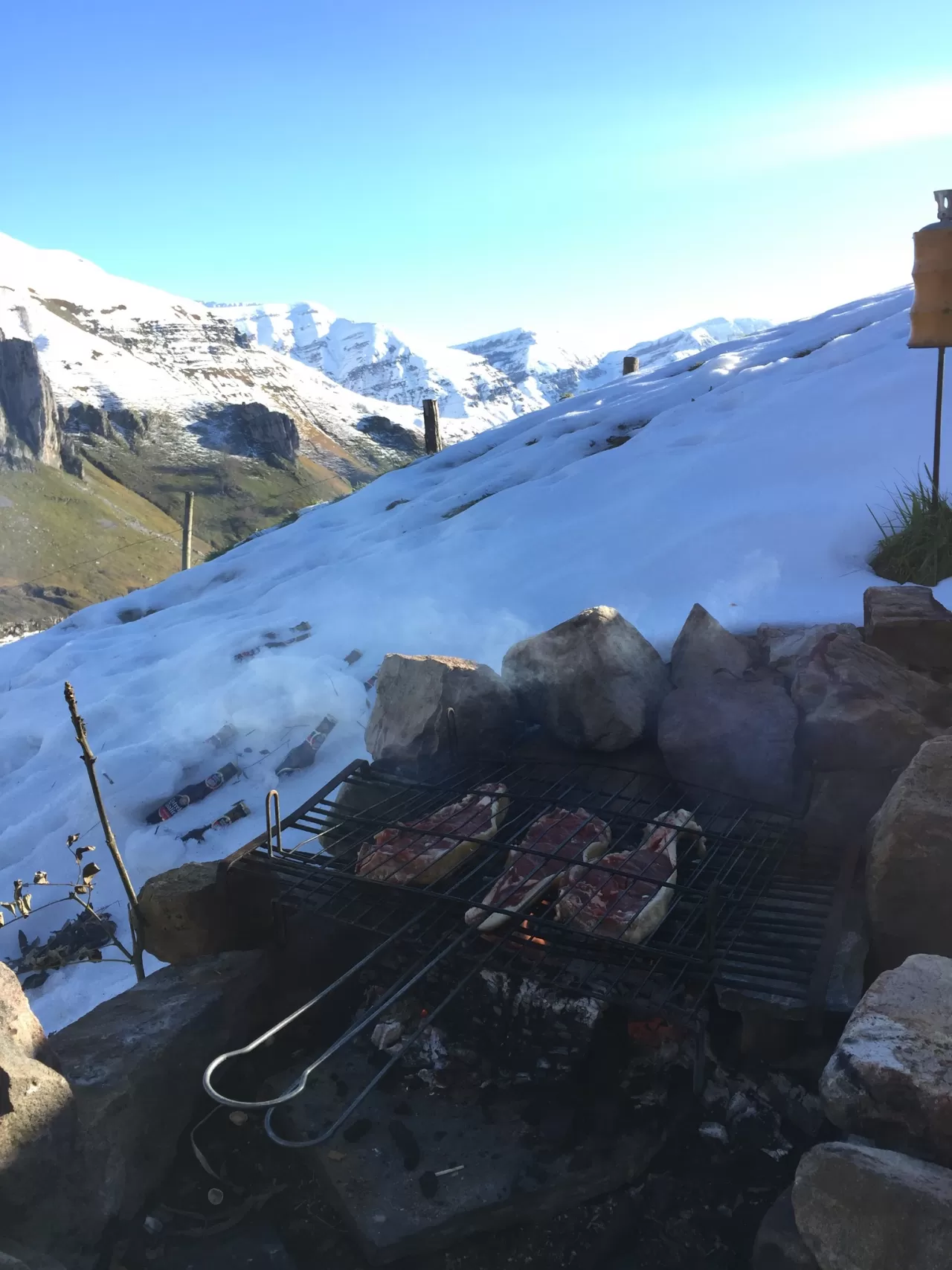VIctor cano en su estacia en Cabaña Ancosa- Cabañas con Encanto 789_1