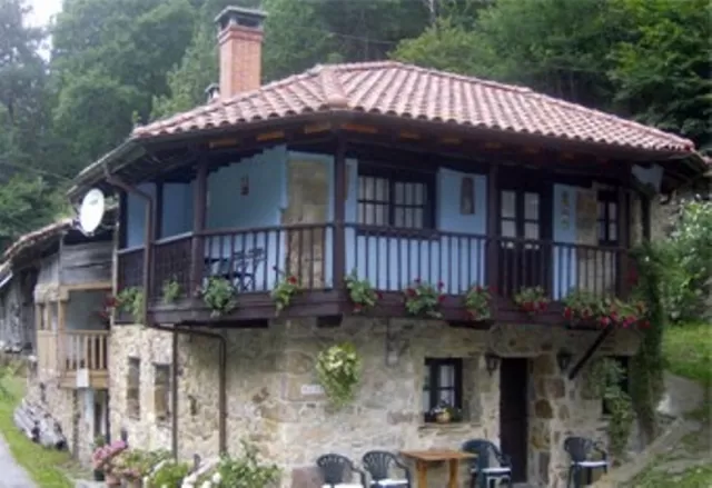 Casa Raicéu