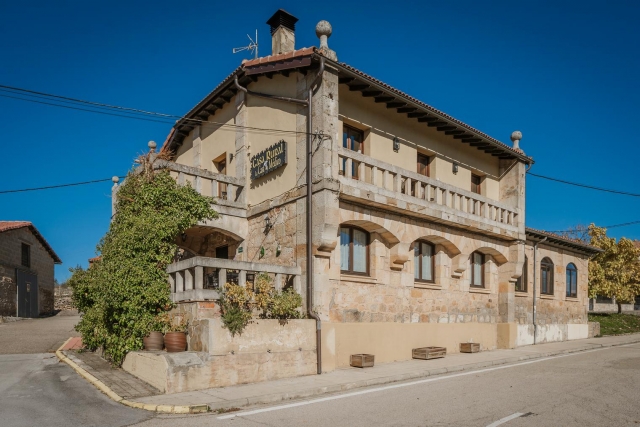 Fachada del hotel