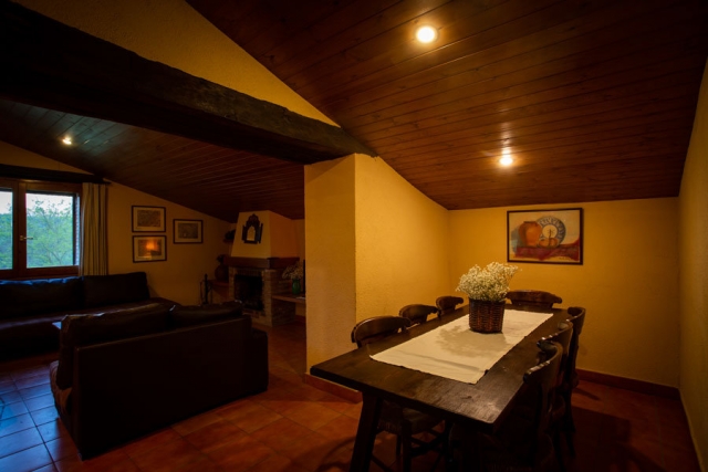 Sala con la chimenea