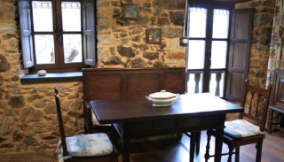 Mesa del comedor con sillas