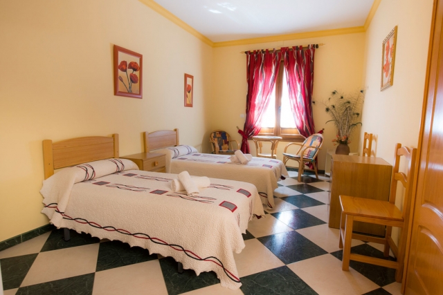 Habitacion con camas individuales