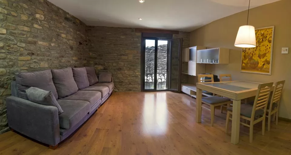 Casa Gistau 1 B