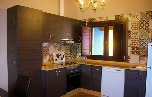 Cocina con lavavajillas