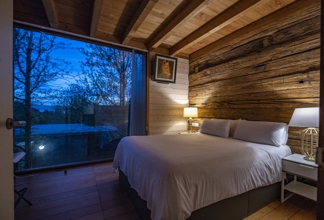 Dormitorio con vistas