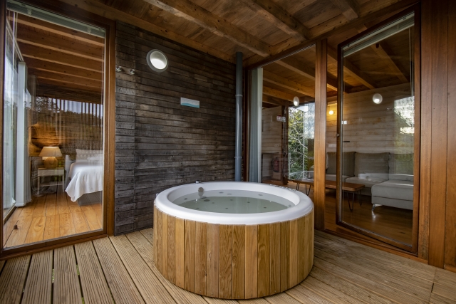 Jacuzzi exterior