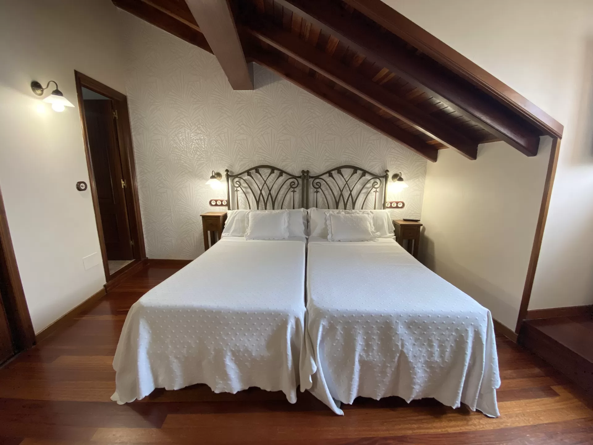 Habitación doble pequeña