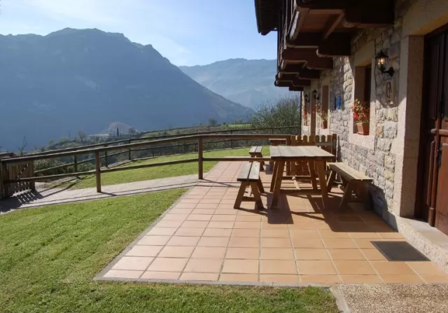 Casa de Aldea Peñanes III
