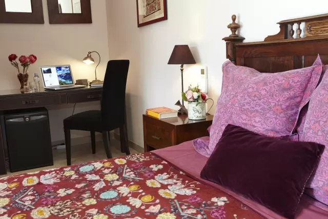 Habitación Granate
