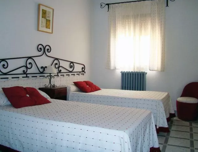 Dormitorio con baño compartido 2
