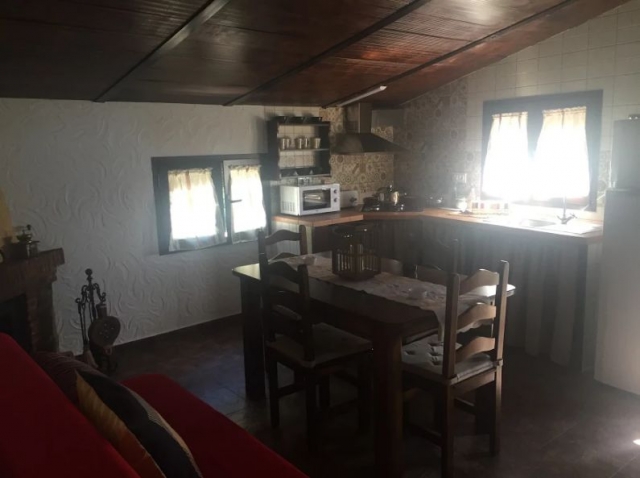 Cocina y comedor en el mismo epacio