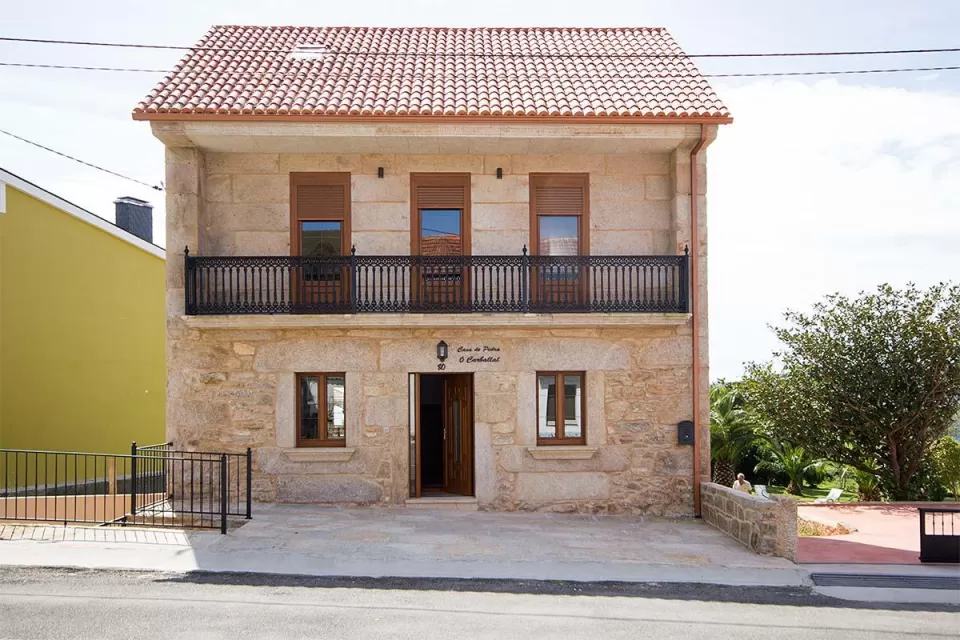 Casa de Pedra O Carballal
