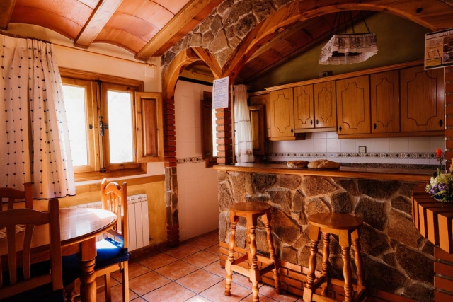 Cocina amplia comunicada
