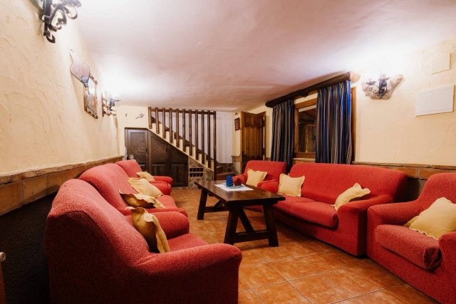 Sala de estar con sillones 