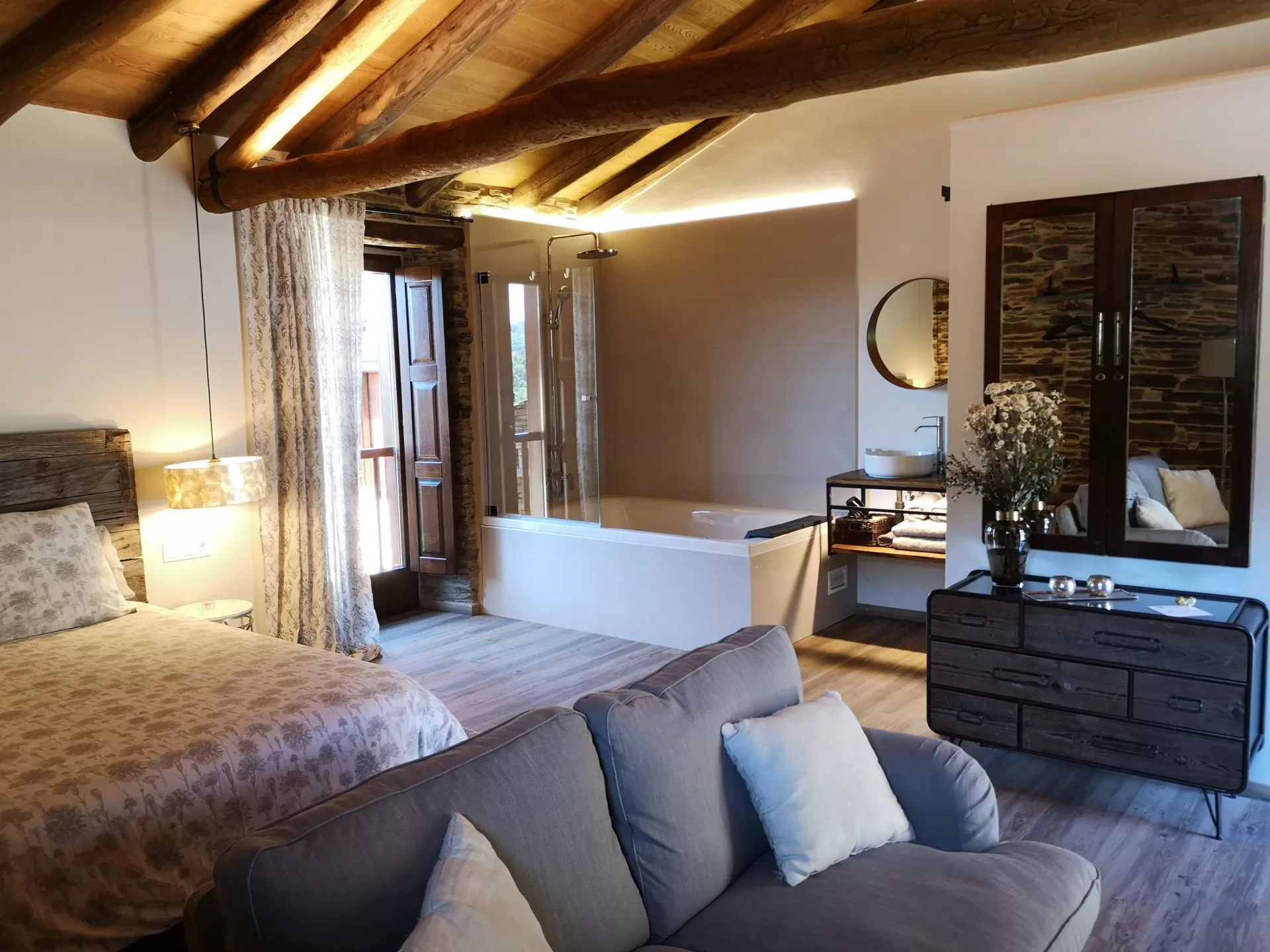 Suites - Casas de Outeiro