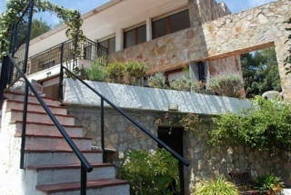 Acceso por las escaleras