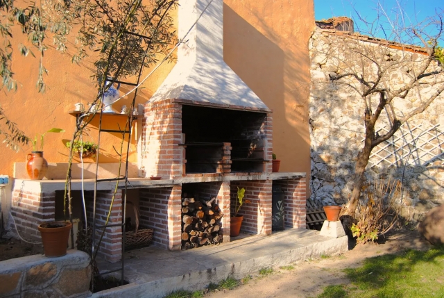 exterior con barbacoa