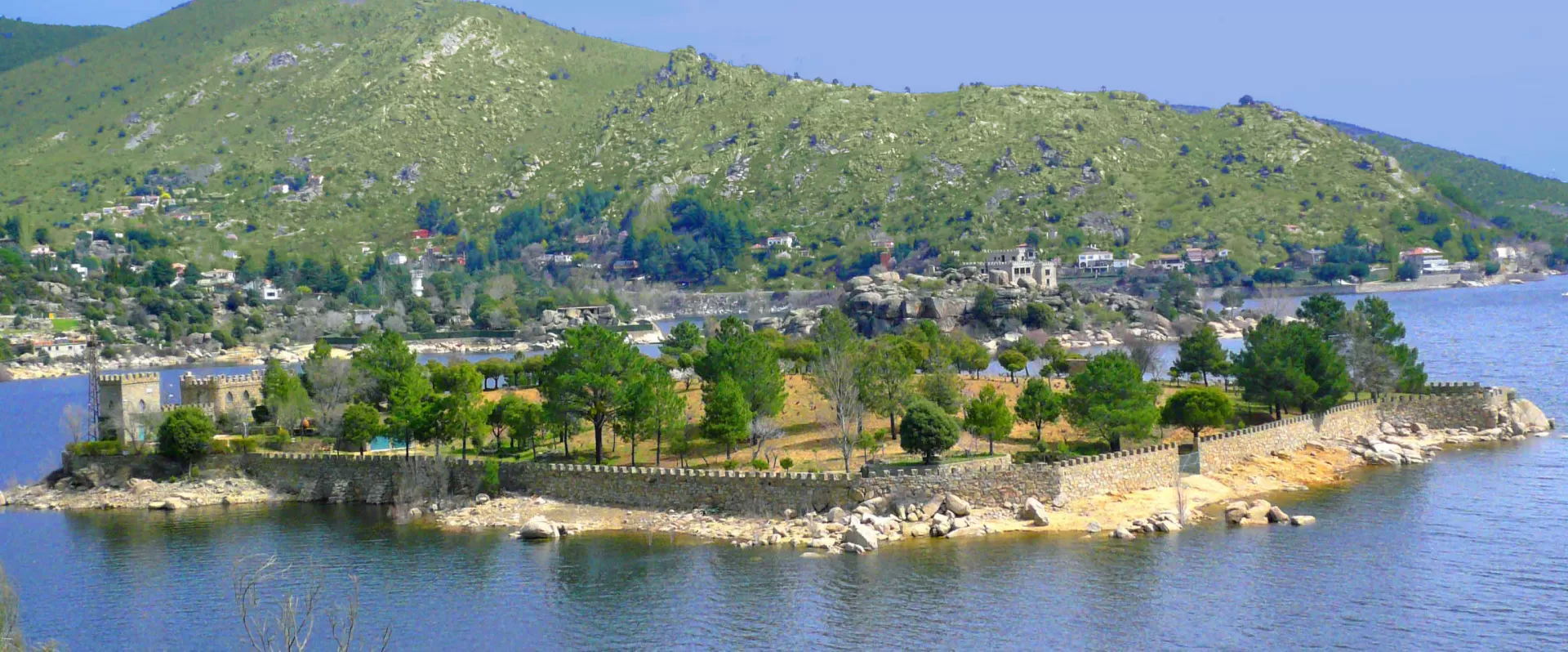 Castillo isla del Burguillo