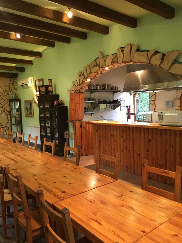 Cocina comedor con barra