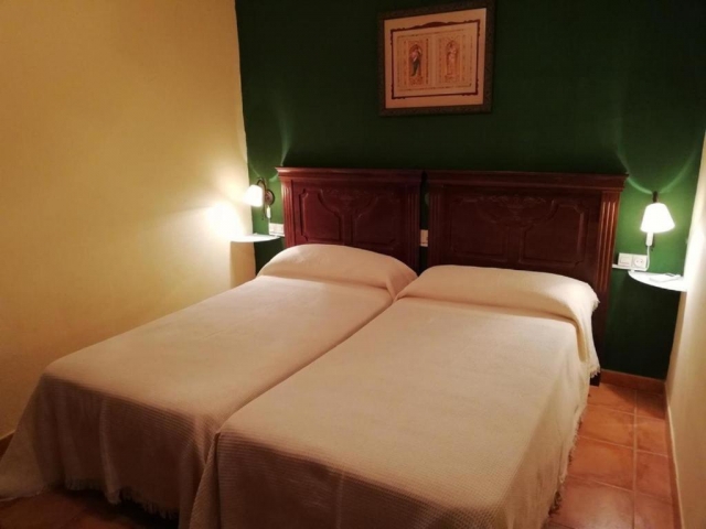 Dormitorio doble verde 