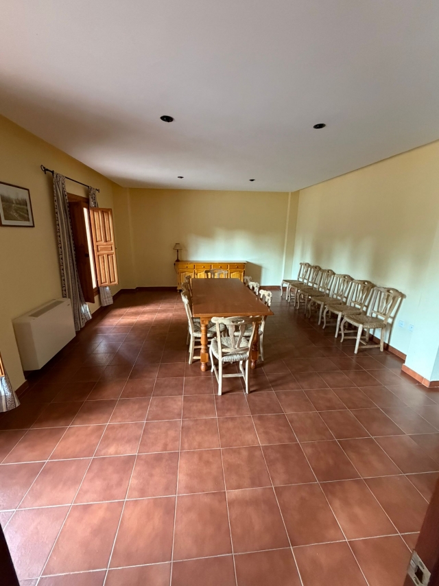 Comedor con mesa