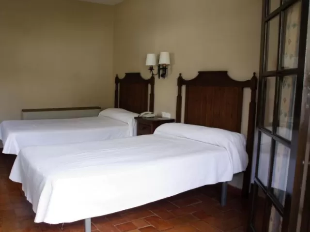 Dormitorio doble 12