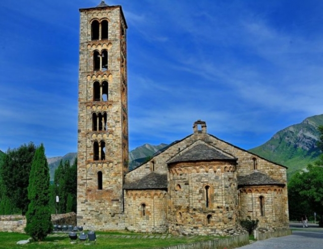 Iglesia de estilo romanico