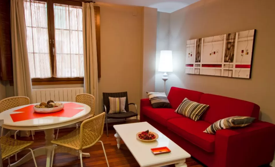 Apartamentos Turísticos Ezcaray- La Argolla