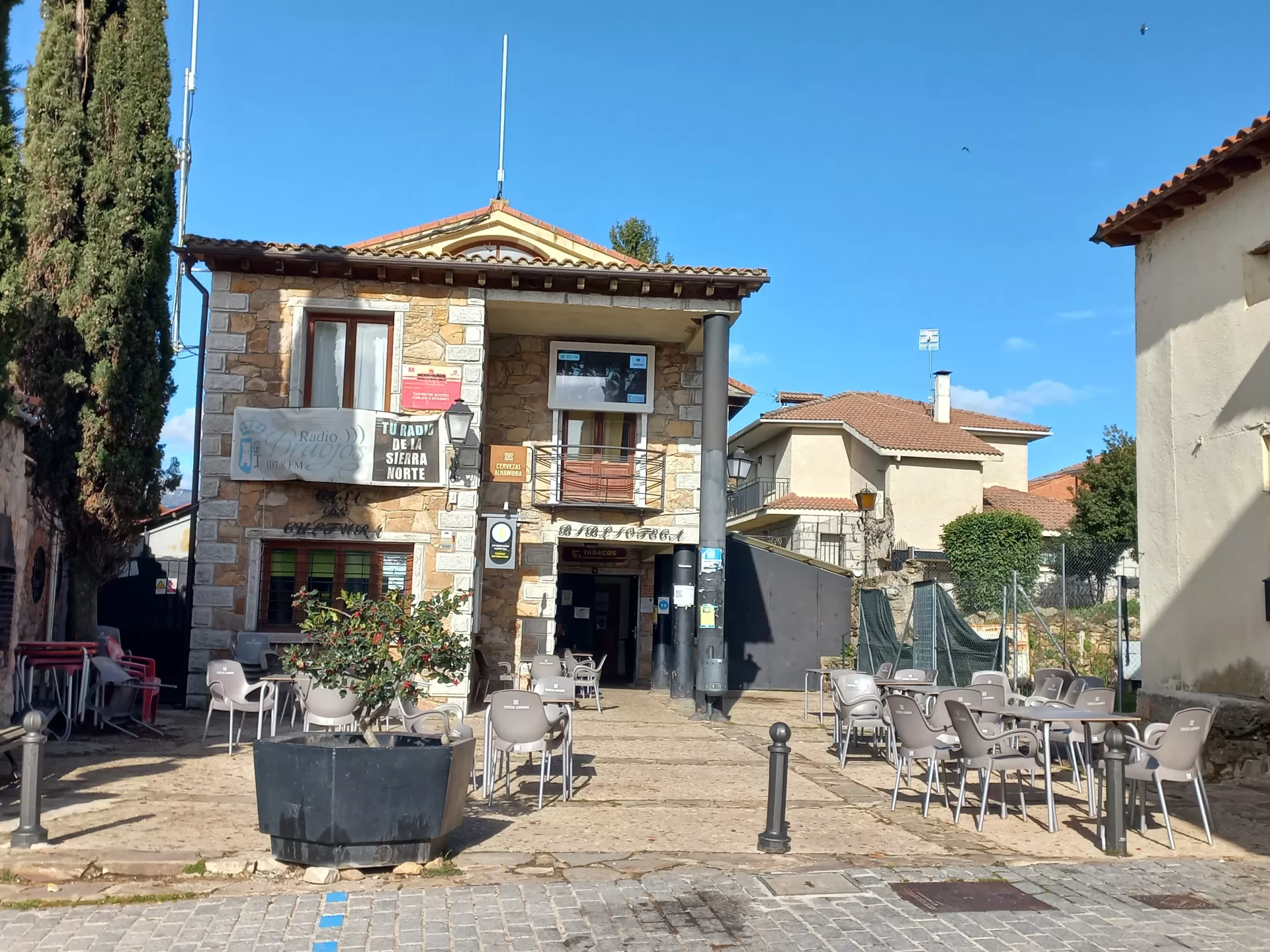 Rosa María Franco in your stay in El Bulín de Braojos - Casa Marta 3218_2