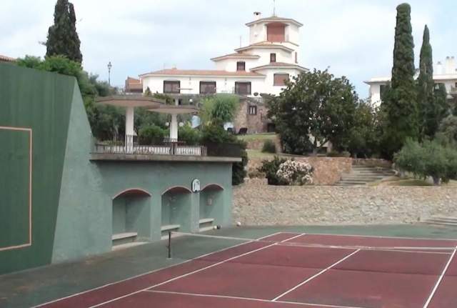 Pista de tenis de la casa