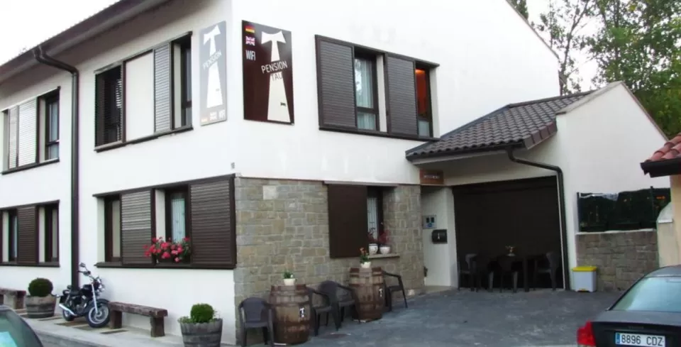 Casa Tau