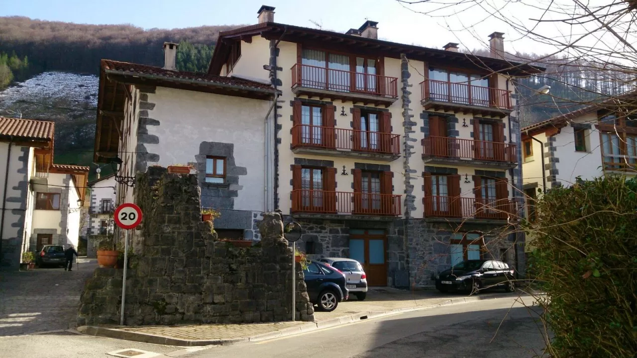 Casa rural Peustenea