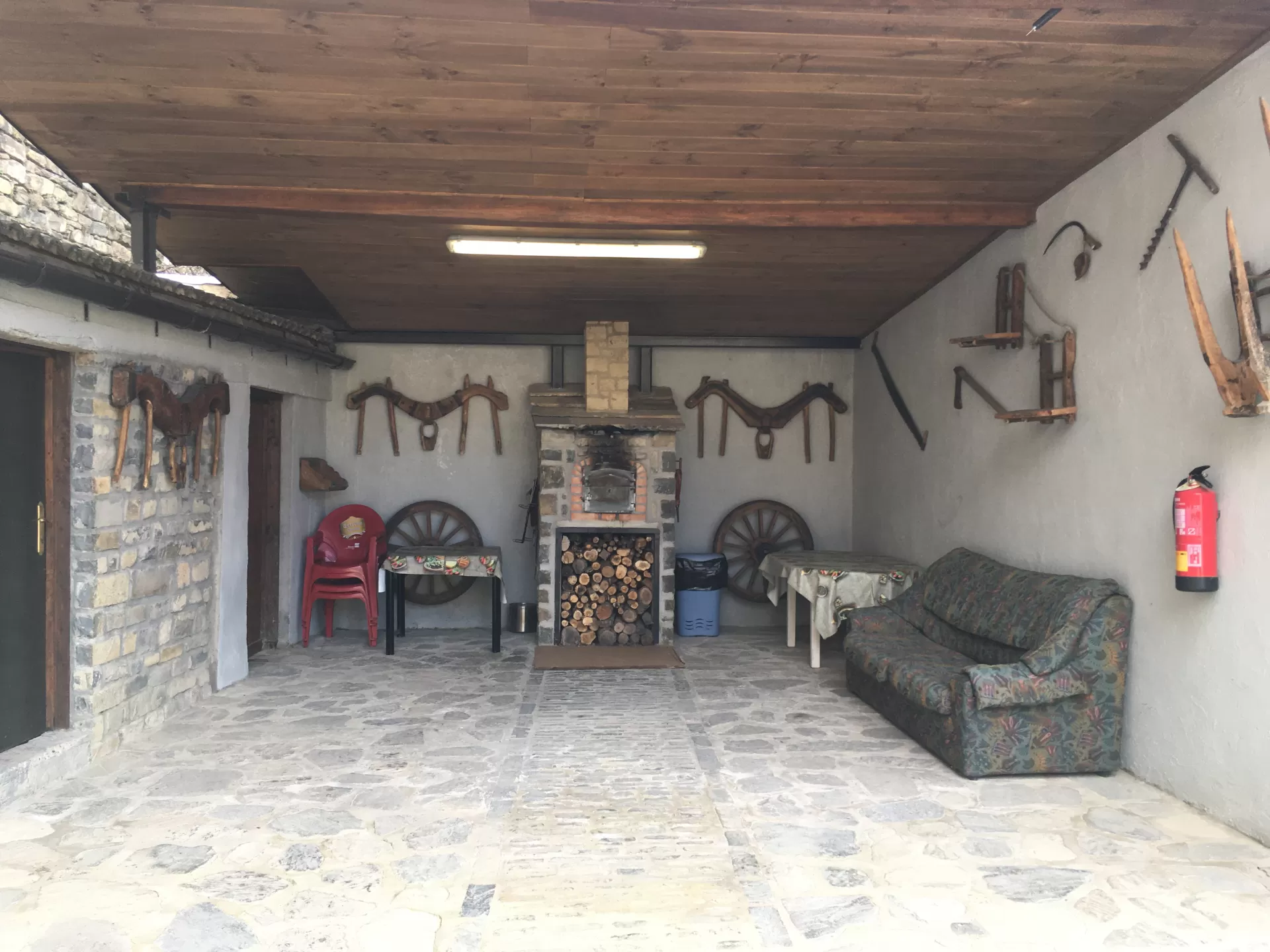 NATALIA DUEÑAS ALEJANDRE en su estacia en Casa Loren 1854_1
