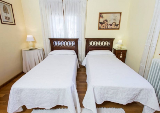 5 habitaciones dobles con bano