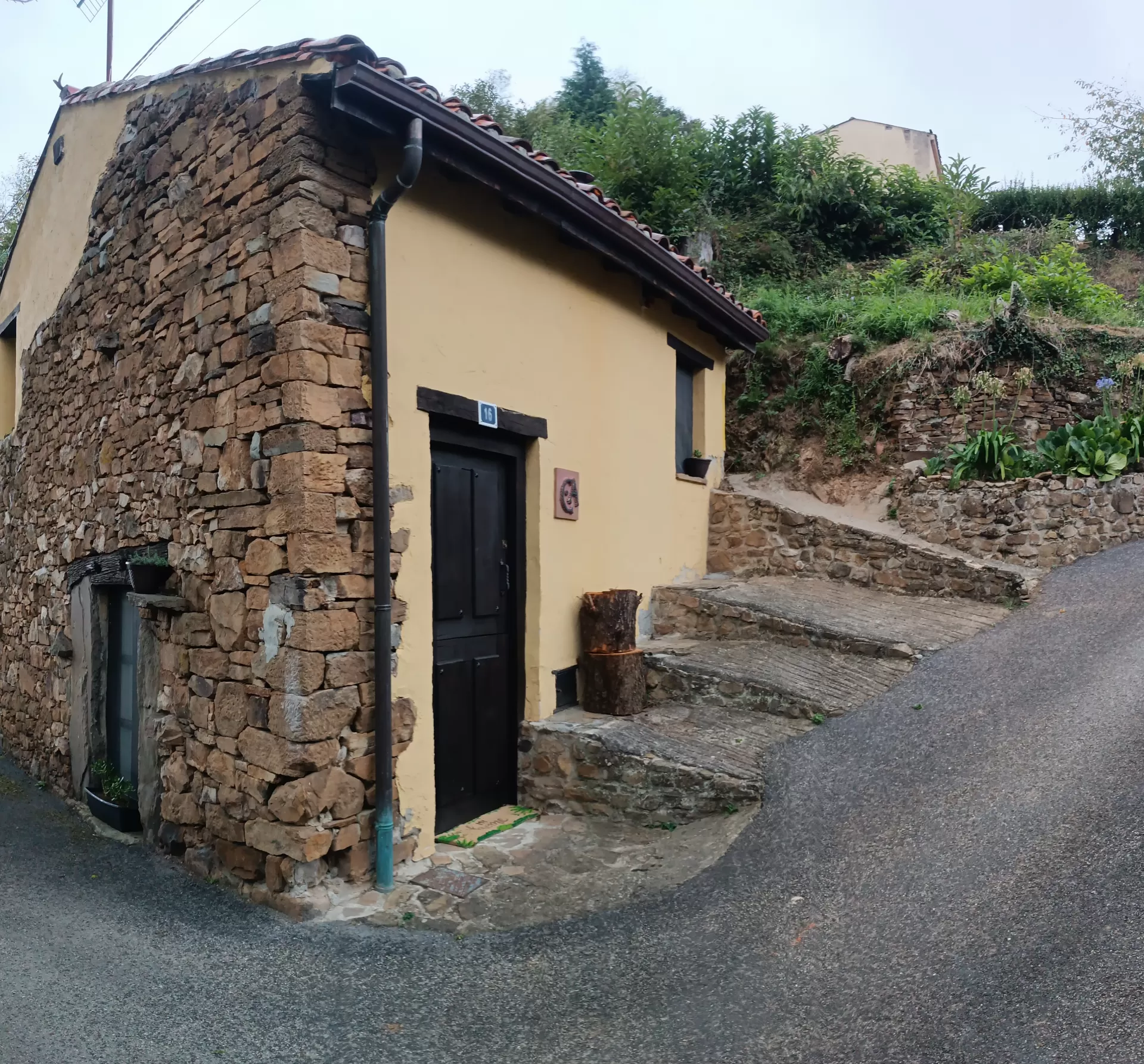 Casas de Aldea La Vallicuerra- La Nozal